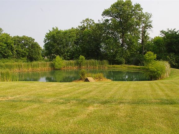 5th image of 184 Meadow Ridge Dr