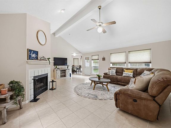 5th image of 3226 Keygate Dr