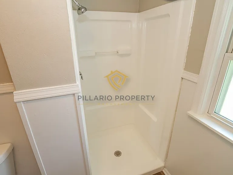 312 N Hanley St — Photo 11