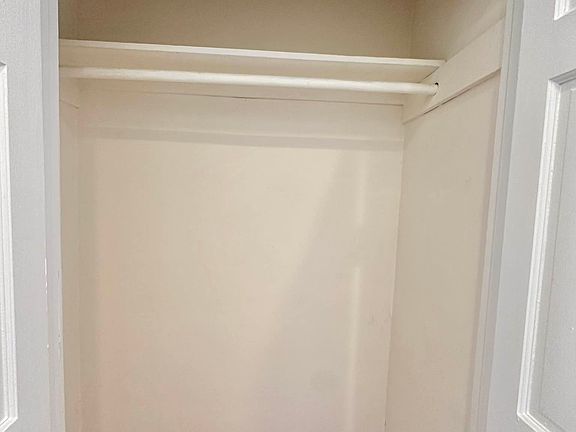 5th image of 309 E 37th St #4Z