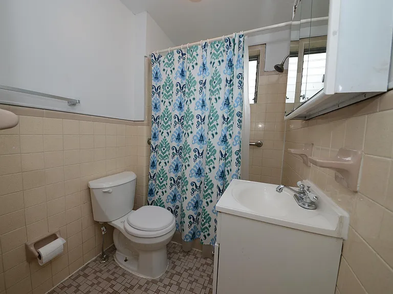 128 S Bonsall St — Photo 17