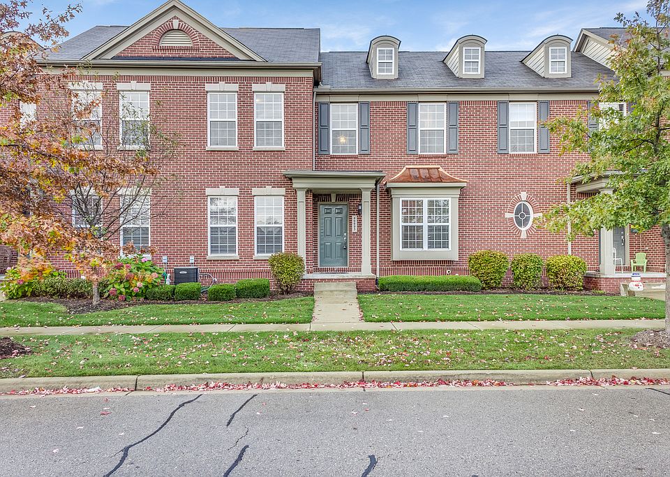 1st image of 49893 Courtyard Ln #69