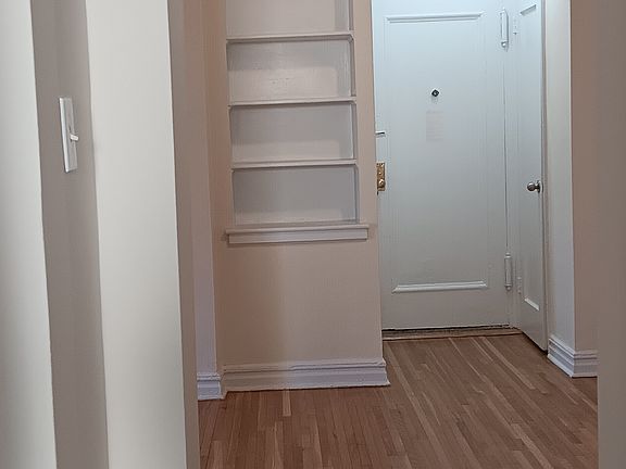 5th image of 65-41 Saunders St #X