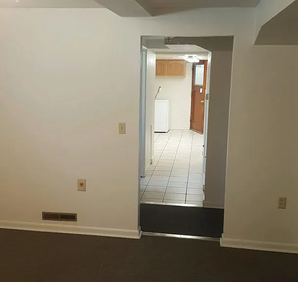 840 Rollins St — Photo 8