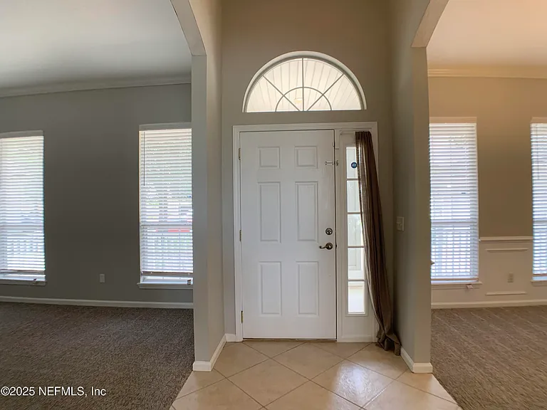 1213 Harbour Town Dr — Photo 6