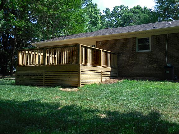 2nd image of 103 Tonto Dr