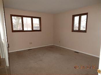 2nd image of 522 Katherine Ave