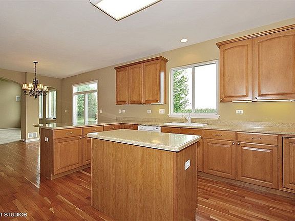 5th image of 3006 Fairfield Way