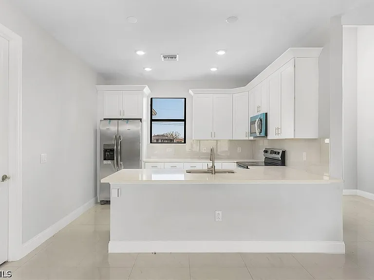 2045 NW 3rd St — Photo 8