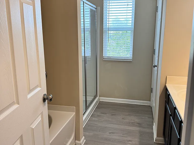 1620 Shire Village Dr — Photo 69