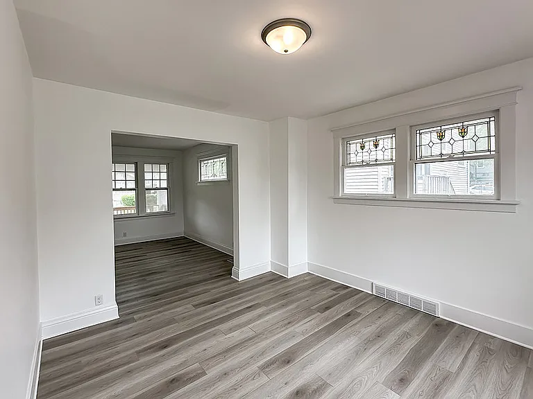 2122 Bancroft St — Photo 26