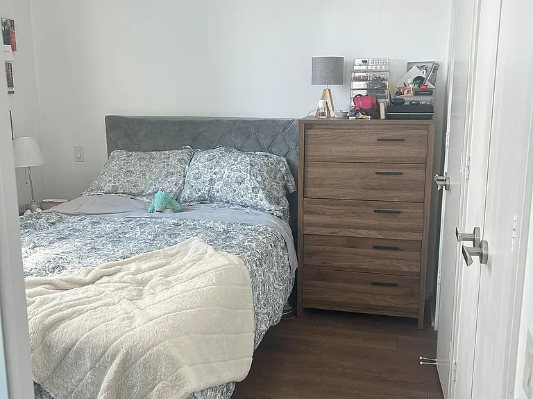 45 Charles St E #2709 — Photo 7