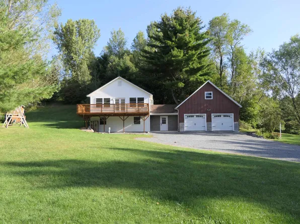 1527 VT RTE 105, Sheldon, VT 05483