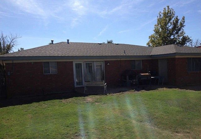 2nd image of 4212 Emil Ave