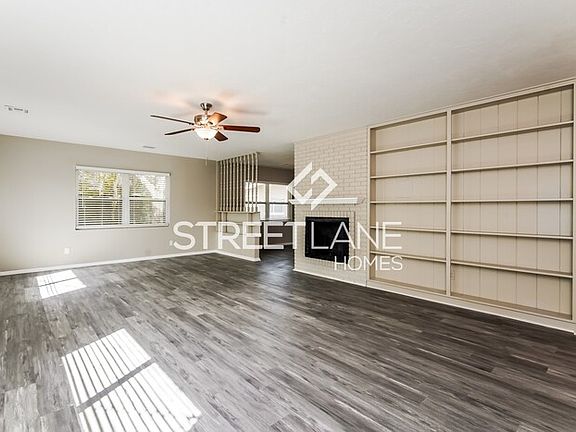 2nd image of 303 Tangerine Dr