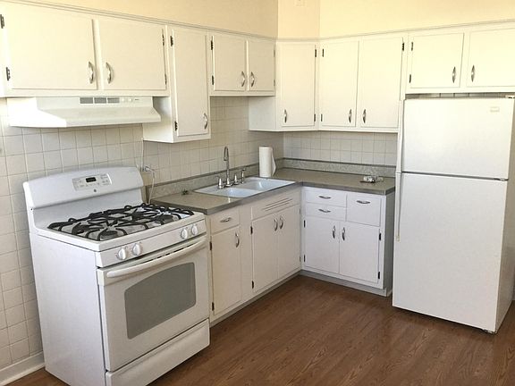 2nd image of 1117 N Harlem Ave