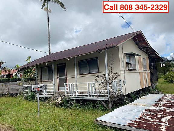 2nd image of 2060 Waianuenue Ave