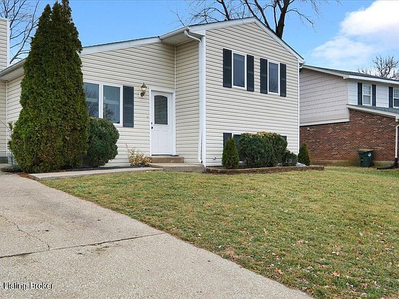 2nd image of 2903 Velden Dr