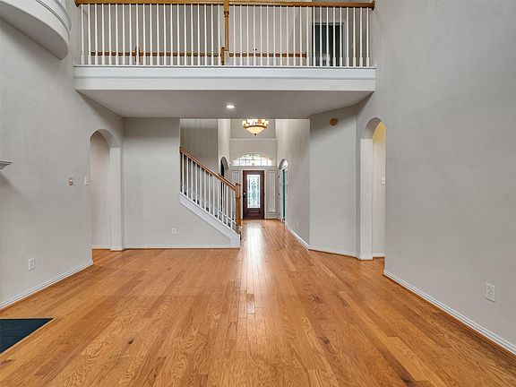 5th image of 2407 Beacon Pointe