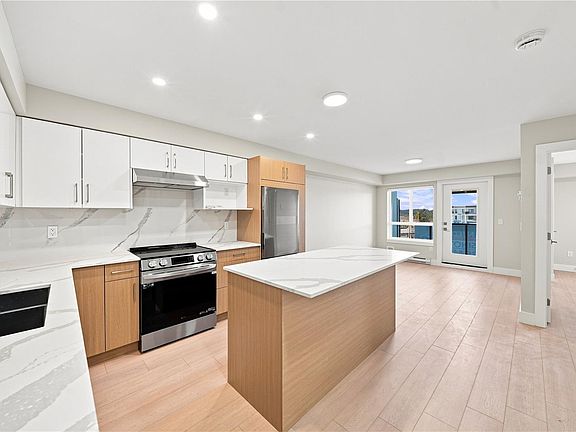 5th image of 171 Jensen Ave W #309