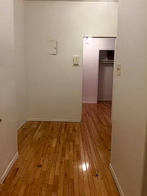 Sold by Grand & Co. | media 27