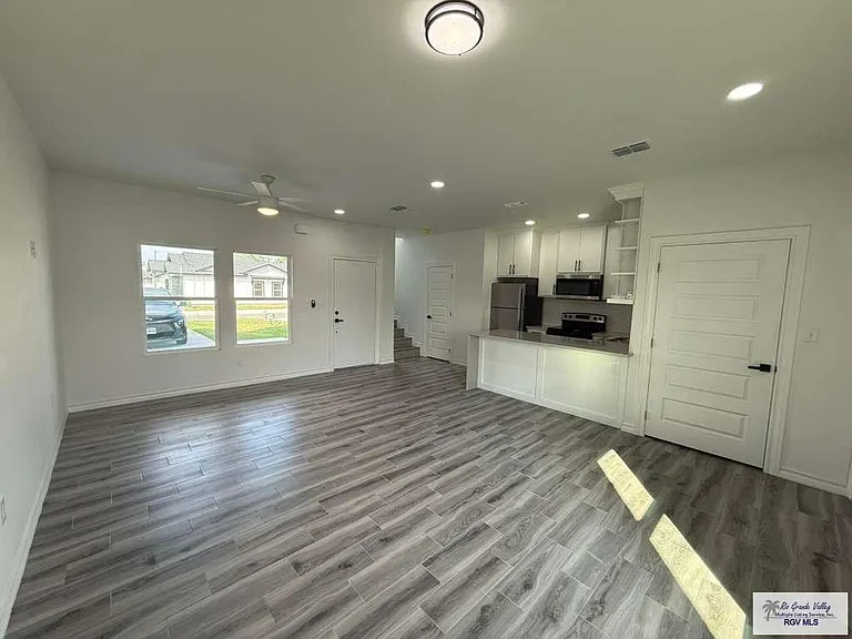 5160 Alexa Rd — Photo 3