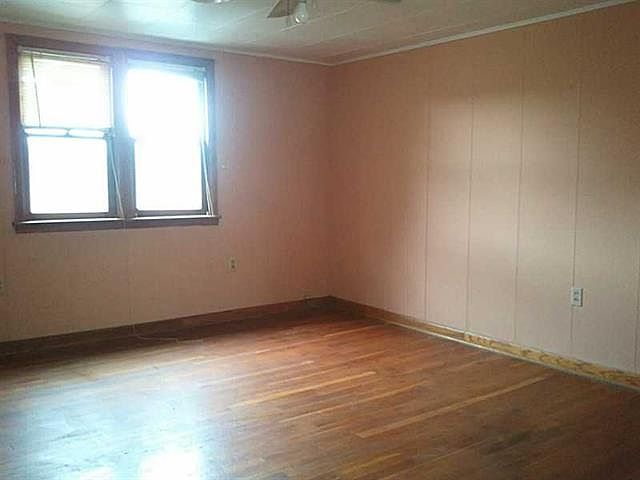 2nd image of 114 Reaghard Dr