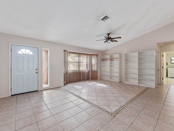 3rd image of 7309 Spinnaker Blvd
