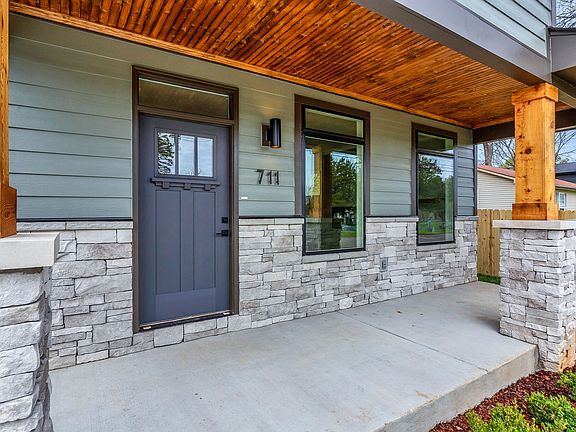 5th image of 711 Highland Ave Lot 3