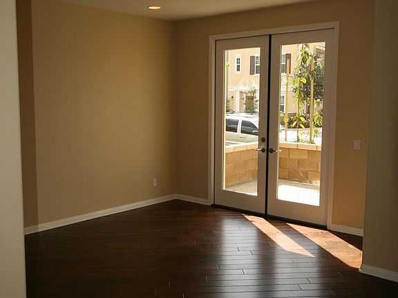 3rd image of 1411 Montgomery St