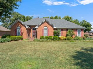 45 Fox Run Cir, Bowling Green, KY 42104