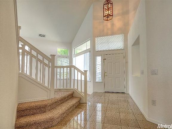4th image of 8517 Shasta Lily Dr