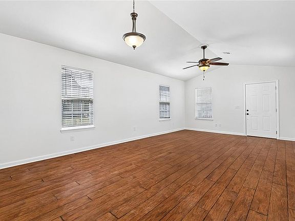 2nd image of 1601 Mandeville St