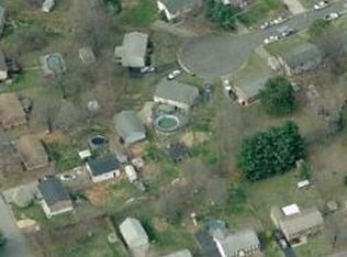 2840 Crown Cir, Salem, VA 24153