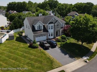 1 Earl Ct, Jackson, NJ