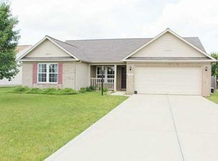 5485 Wood Hollow Dr, Indianapolis, IN 46239