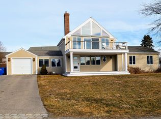 12 Cove Ln, Pocasset, MA 02559