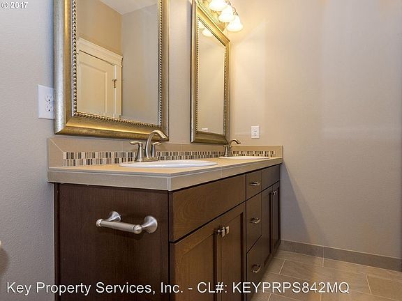 4th image of 8113 NE 158th Ct