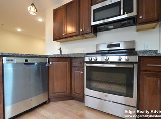 517 Washington St #2, Newton, MA 02458