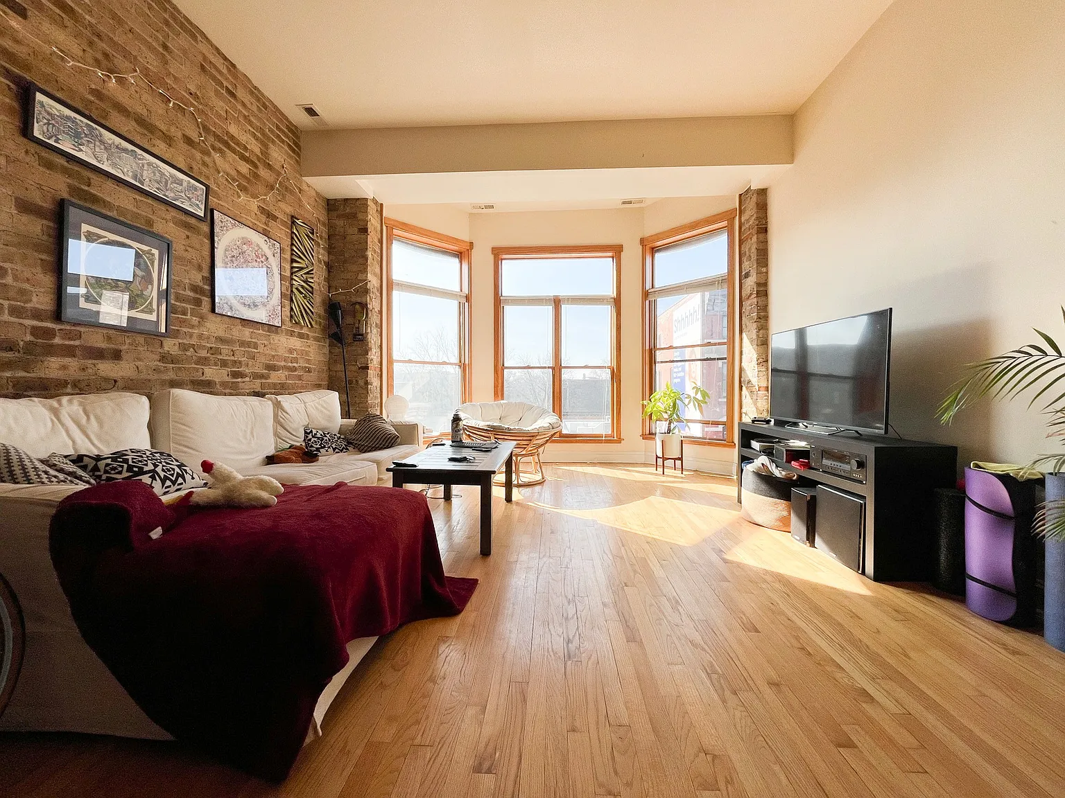 1439 N. Milwaukee Ave — Photo 2