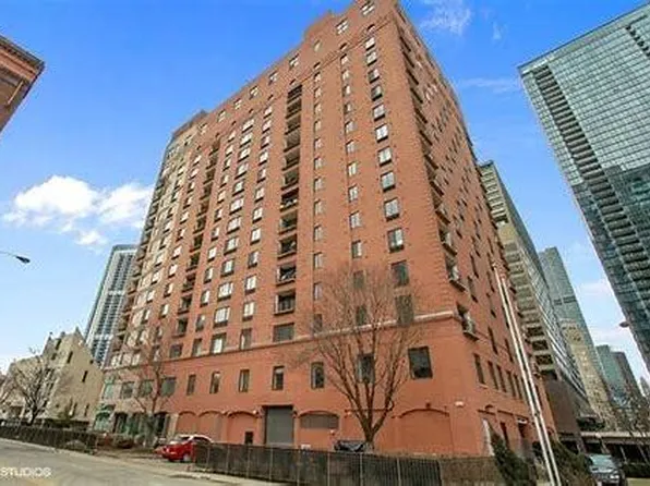 345 N Canal St APT 902, Chicago, IL 60606