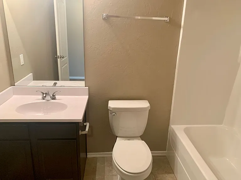 2712 Demotte Dr — Photo 12