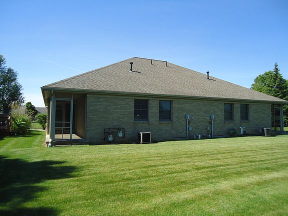3rd image of 4 Melrose Pl