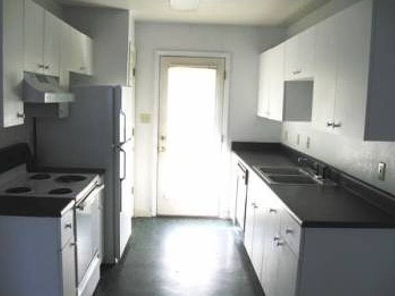 4th image of 410 N Copeland St #B