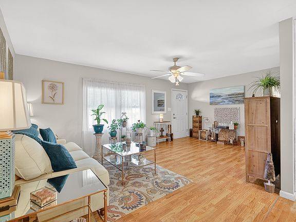 3rd image of 6614 3rd St