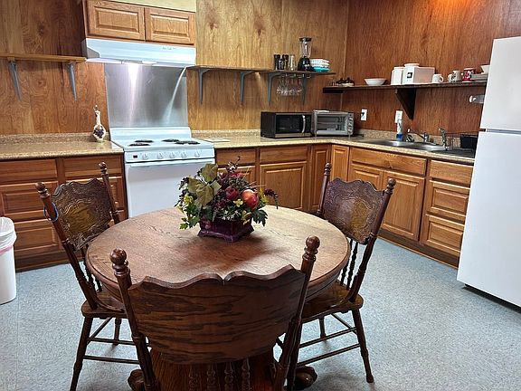 2nd image of 5843 N Highway 1 APT 2