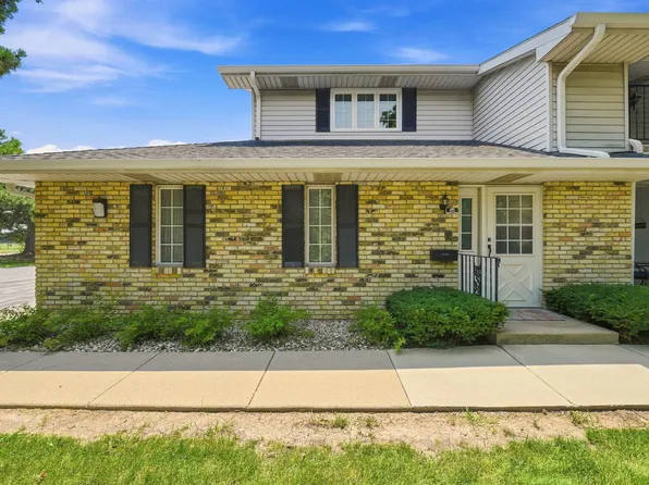3018 86th STREET #204, Kenosha, WI 53142