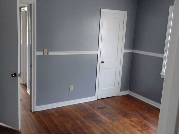 3rd image of 225 McKibbon St