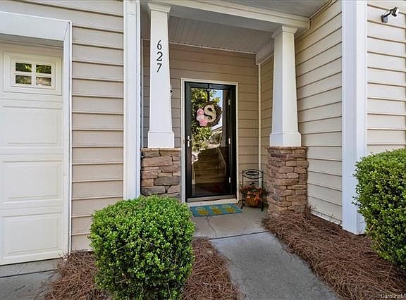 2nd image of 627 Hicklin Dr