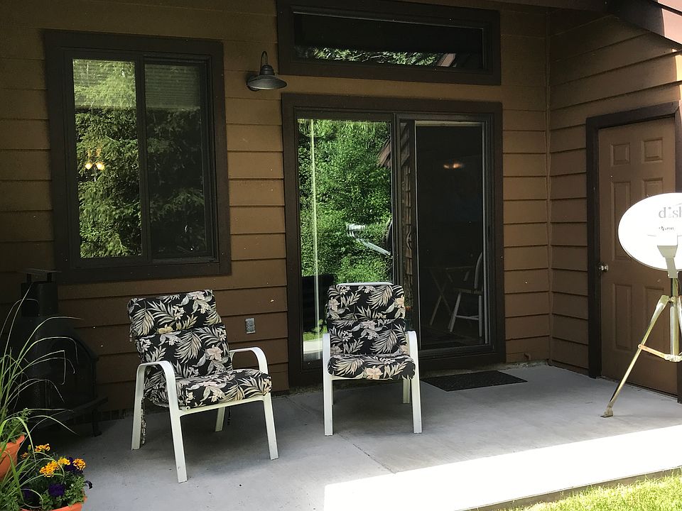 1st image of 1630 Davis Ave #34